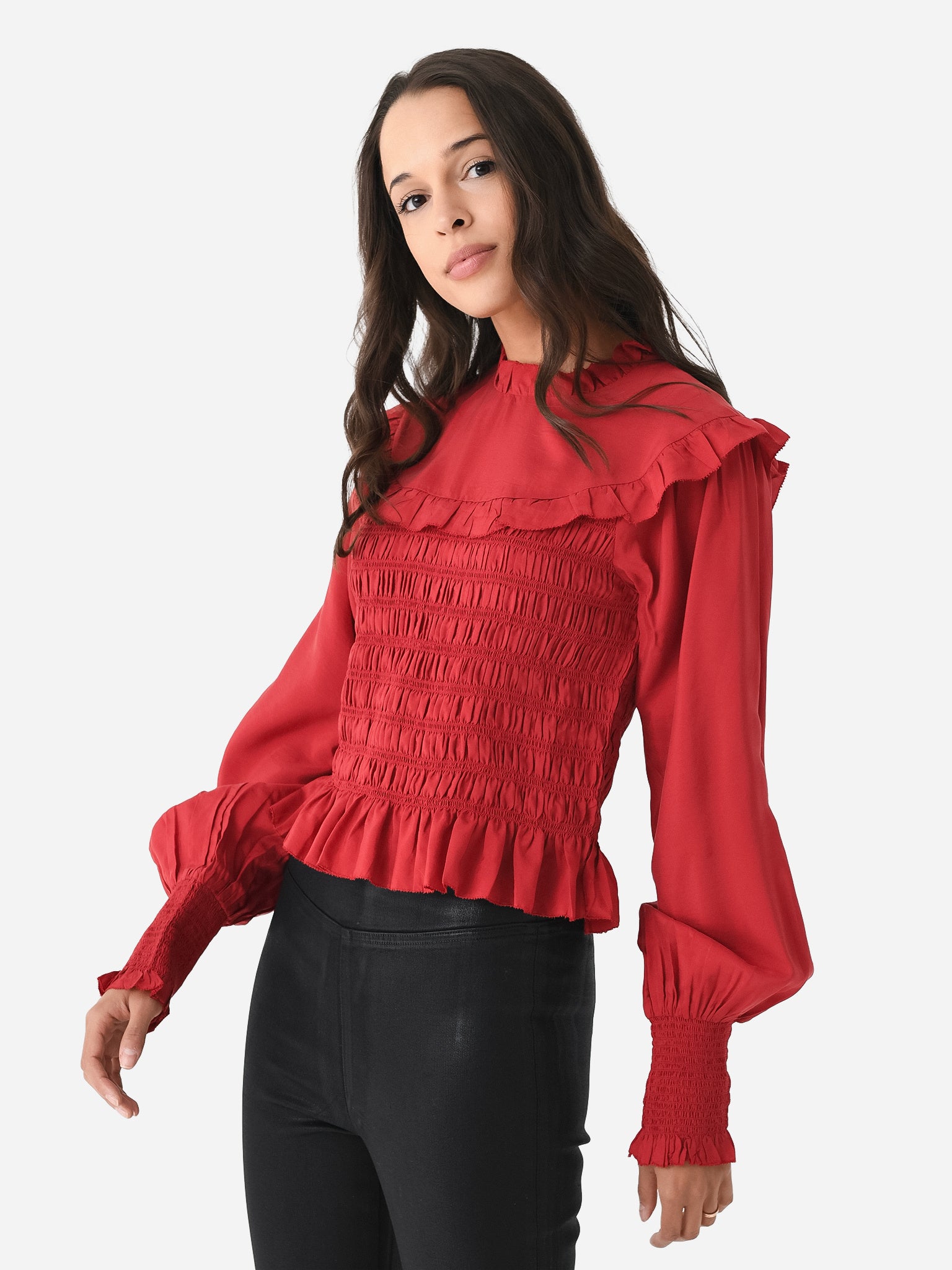 AW23-084xRED-alt2