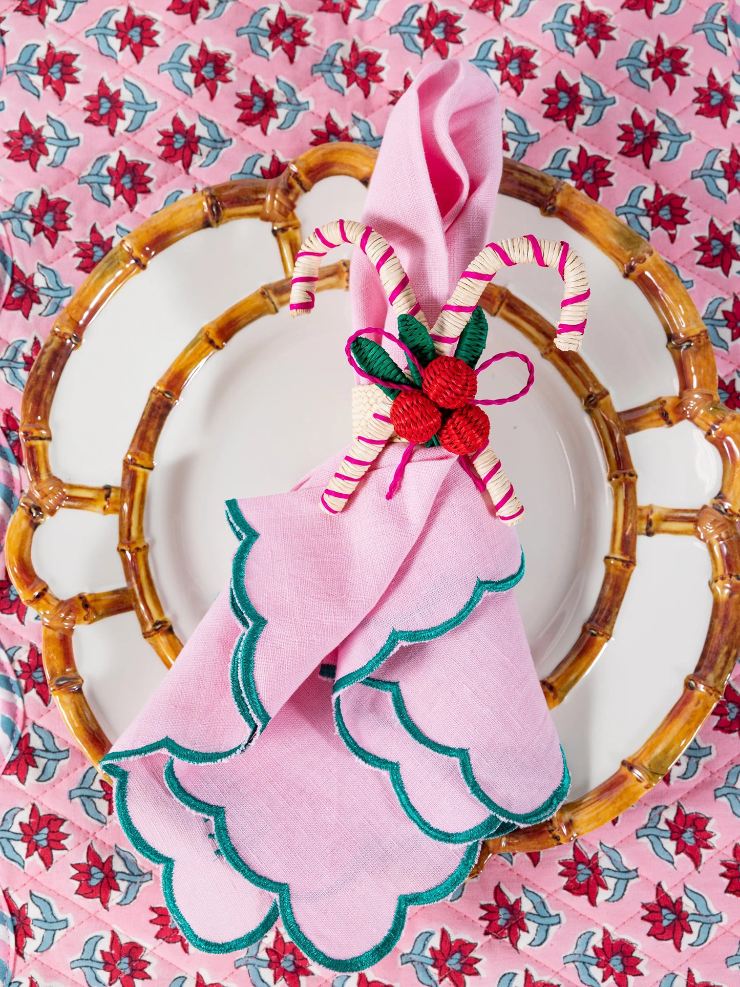 CHRISTMAS NAPKIN RINGxCANDYCANE-alt1