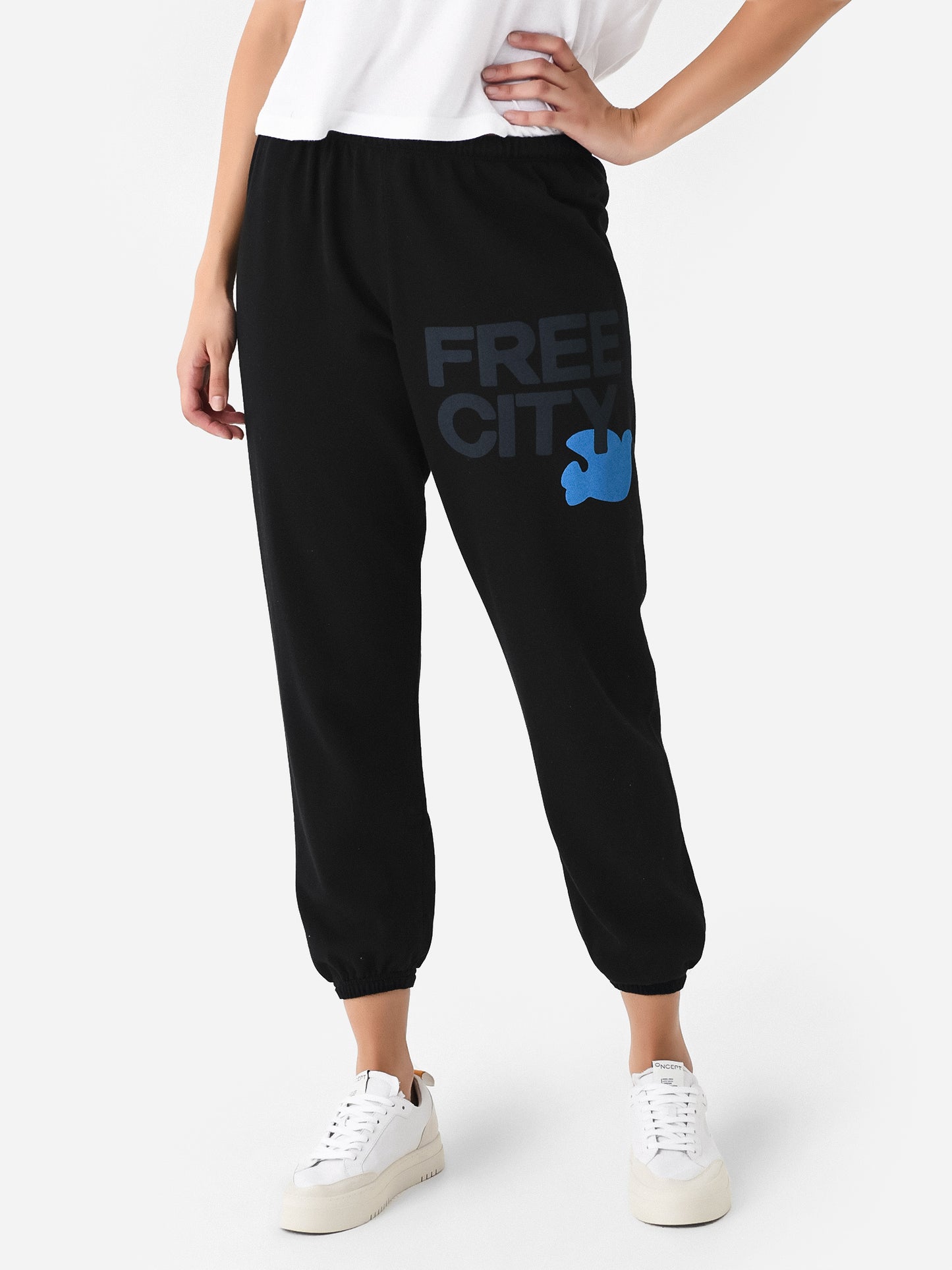 FREE CITY Women's Large Logo Sweatpant