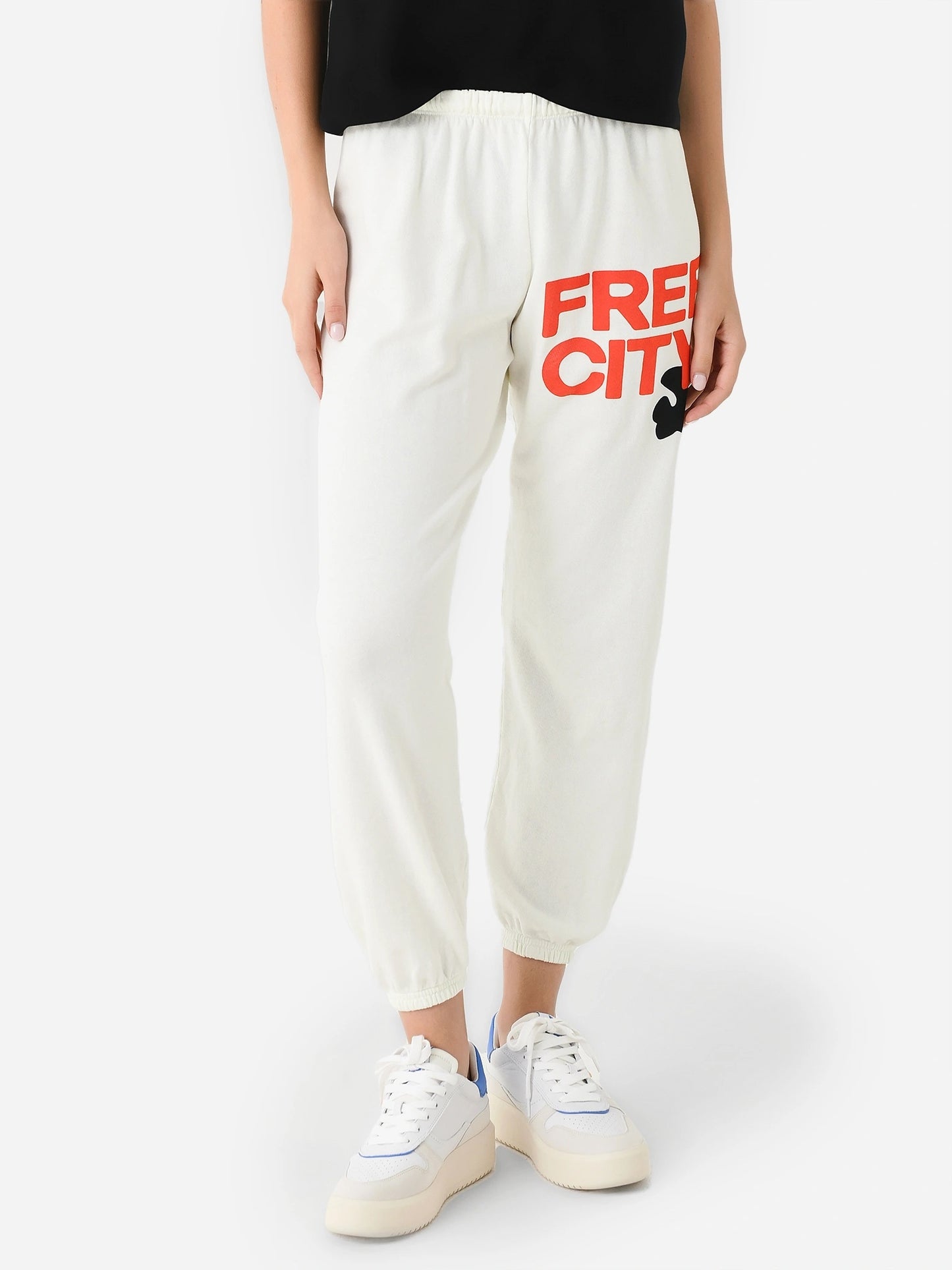 FREE CITY Women's Large Logo Sweatpant