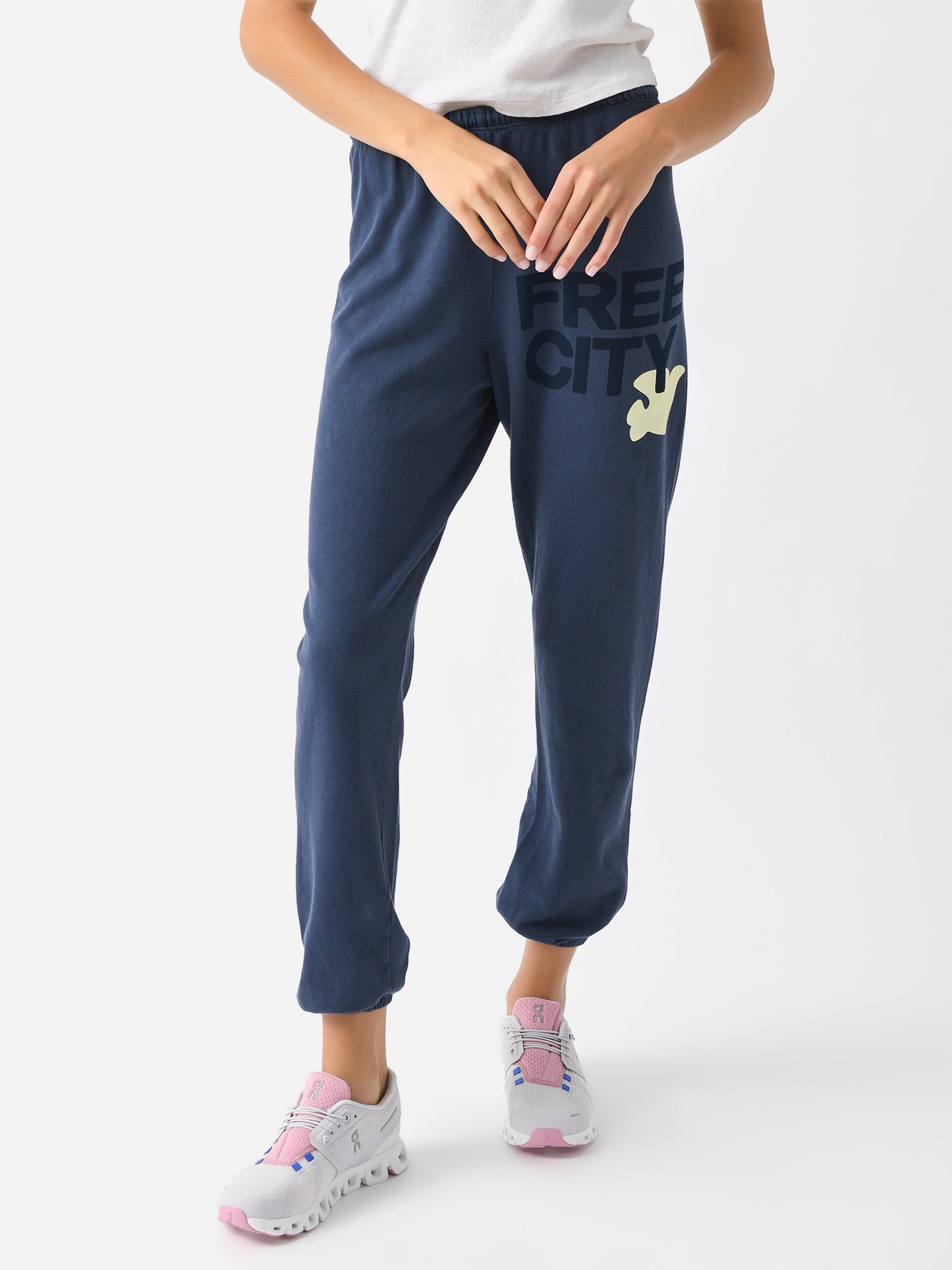 FREE CITY Women's Large Logo Sweatpant