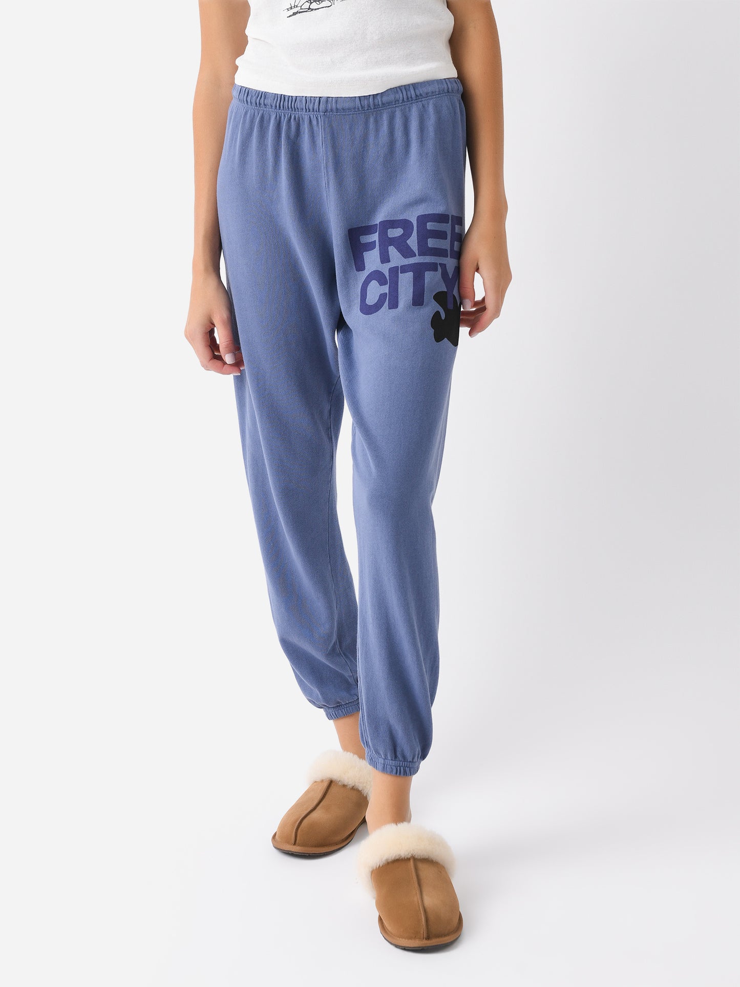 FREE CITY Women's Large Logo Sweatpant