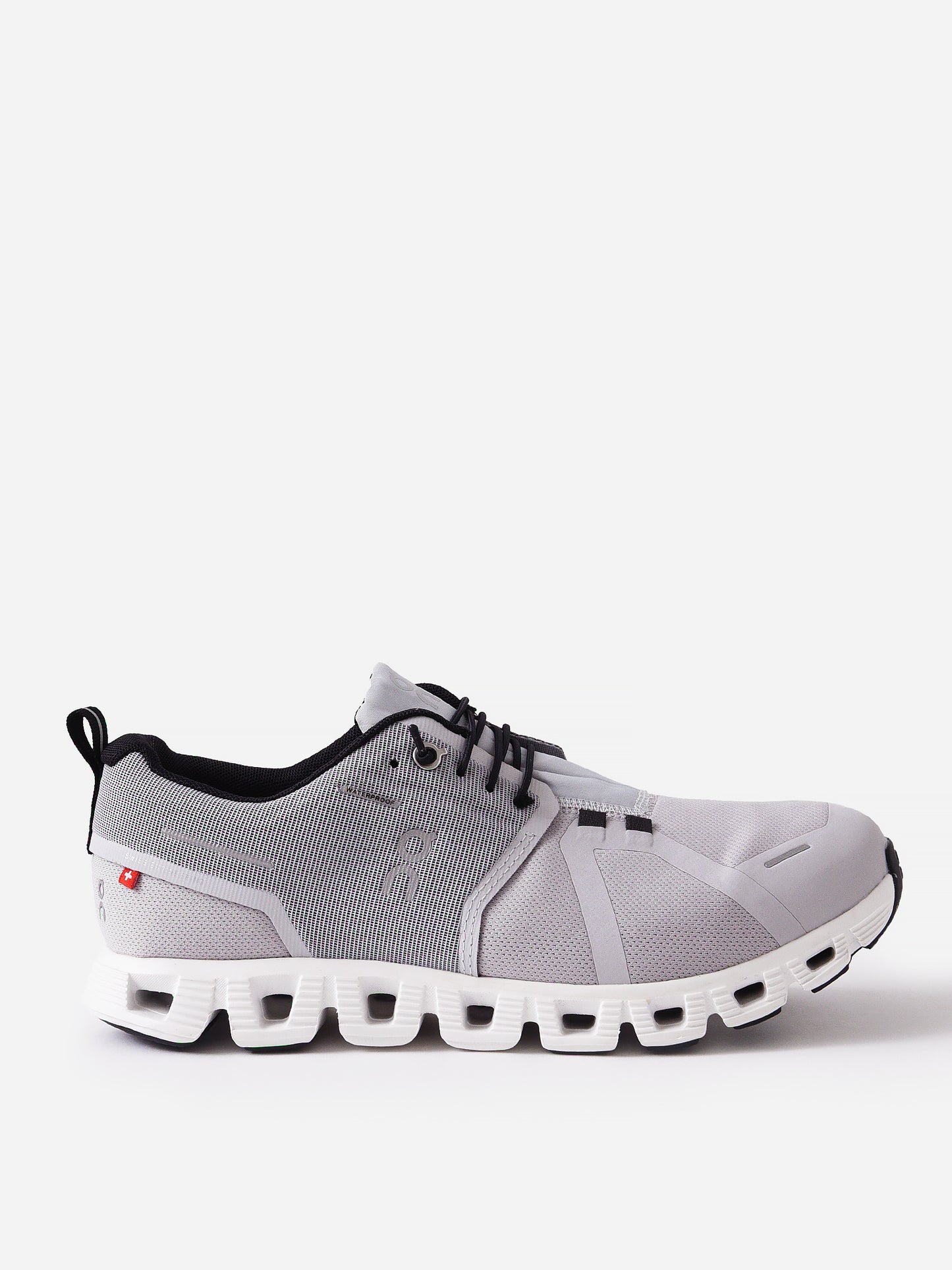 ON Women's Cloud 5 Waterproof Sneaker