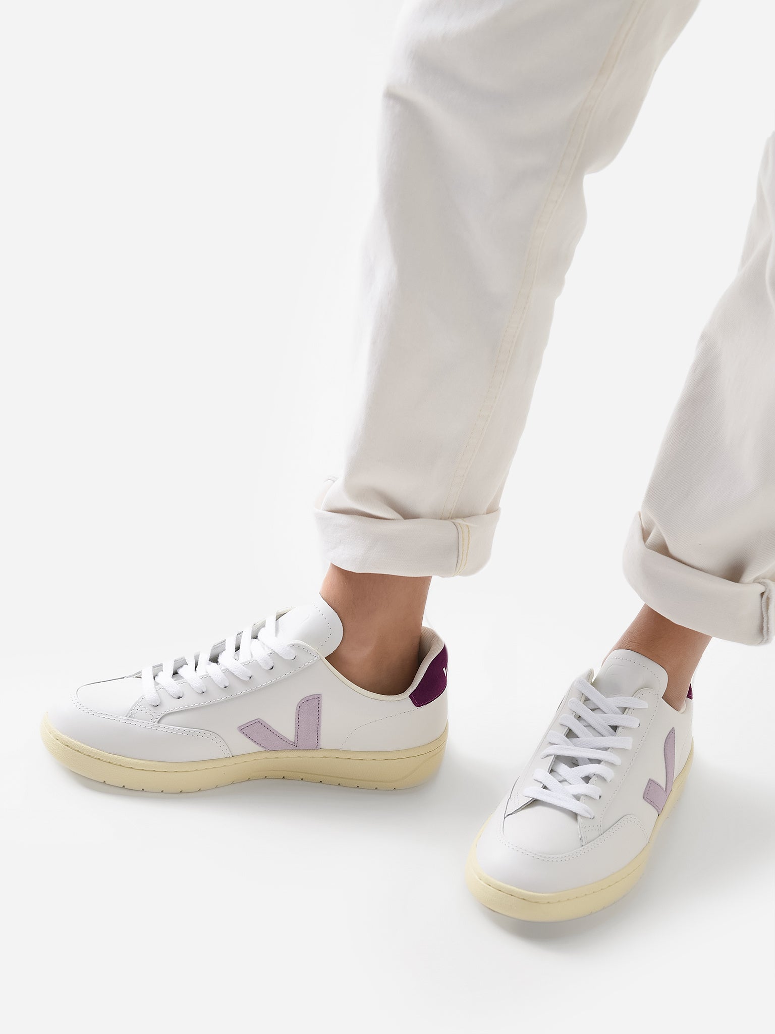 Veja v12 clearance leather