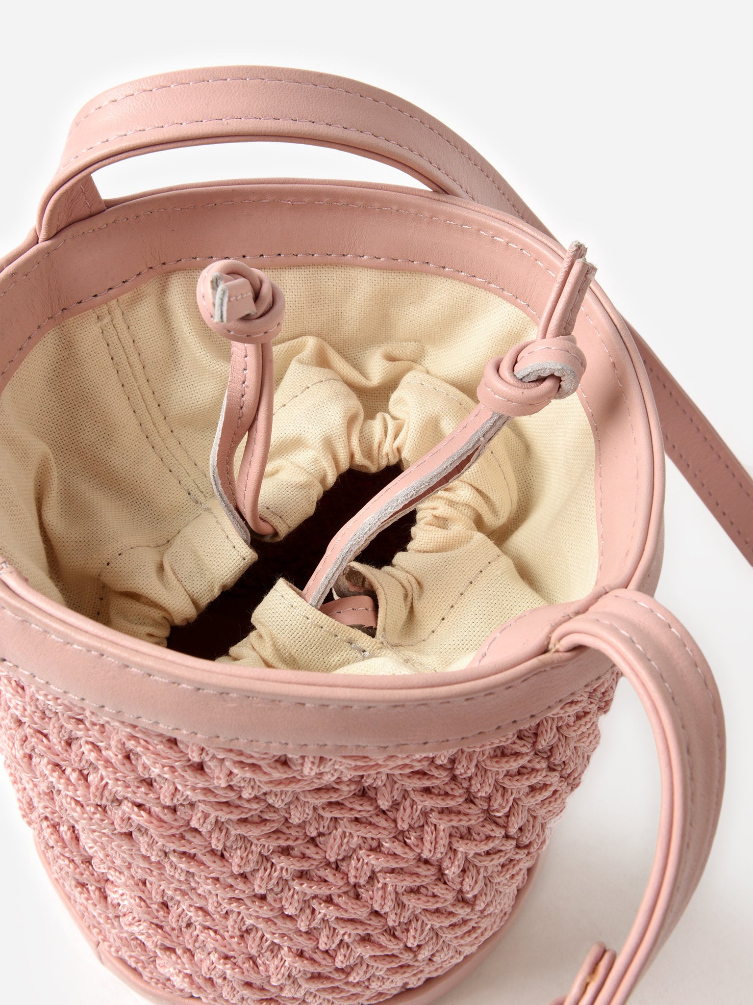 Store Deborah bucket crossbody