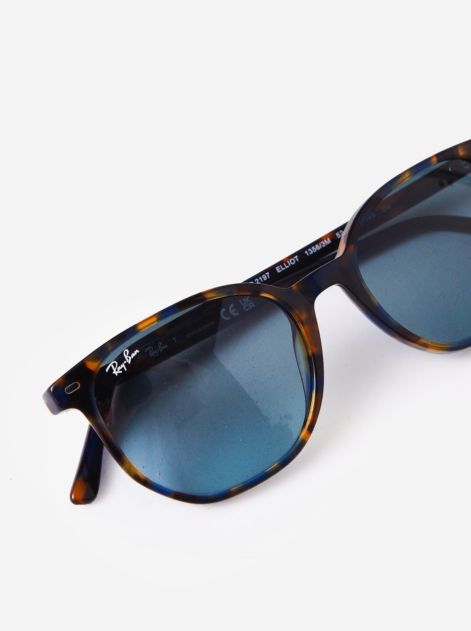 Ray-Ban Elliot Sunglasses