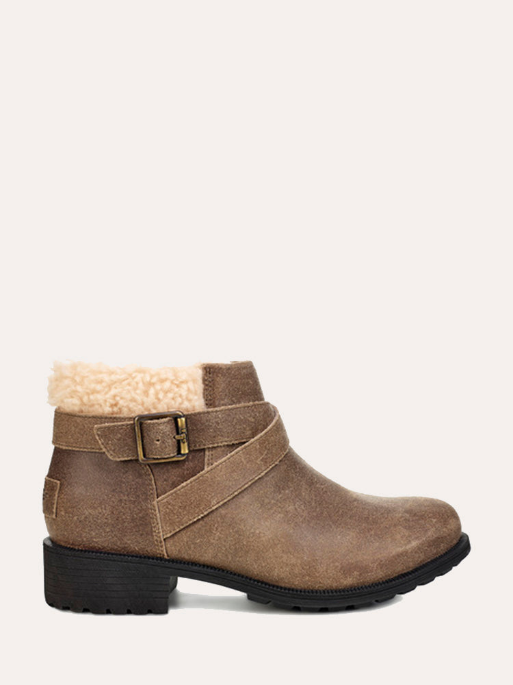 UGG Women s Benson Boot