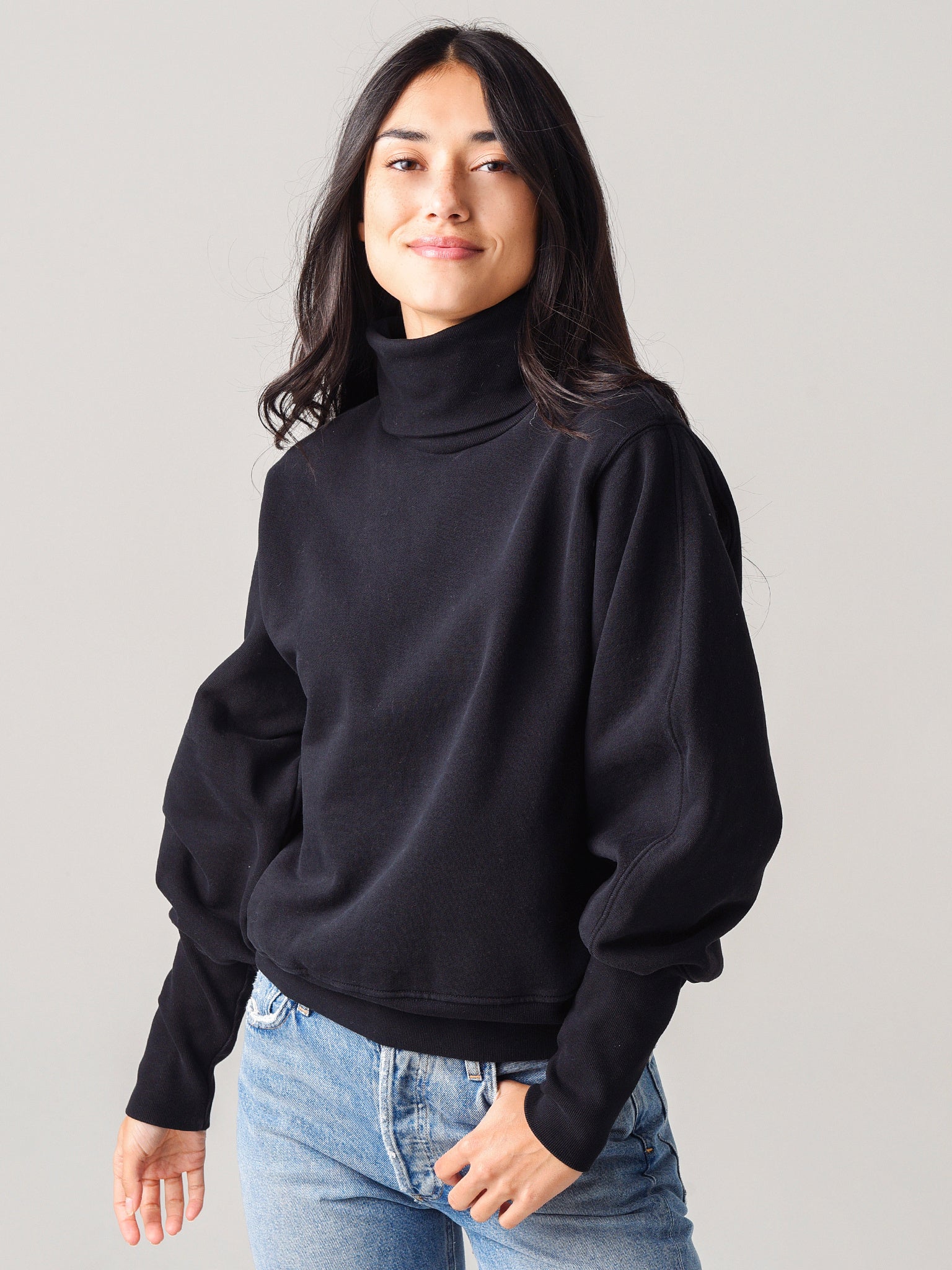 Agolde Women s Extended Rib Turtleneck Sweatshirt