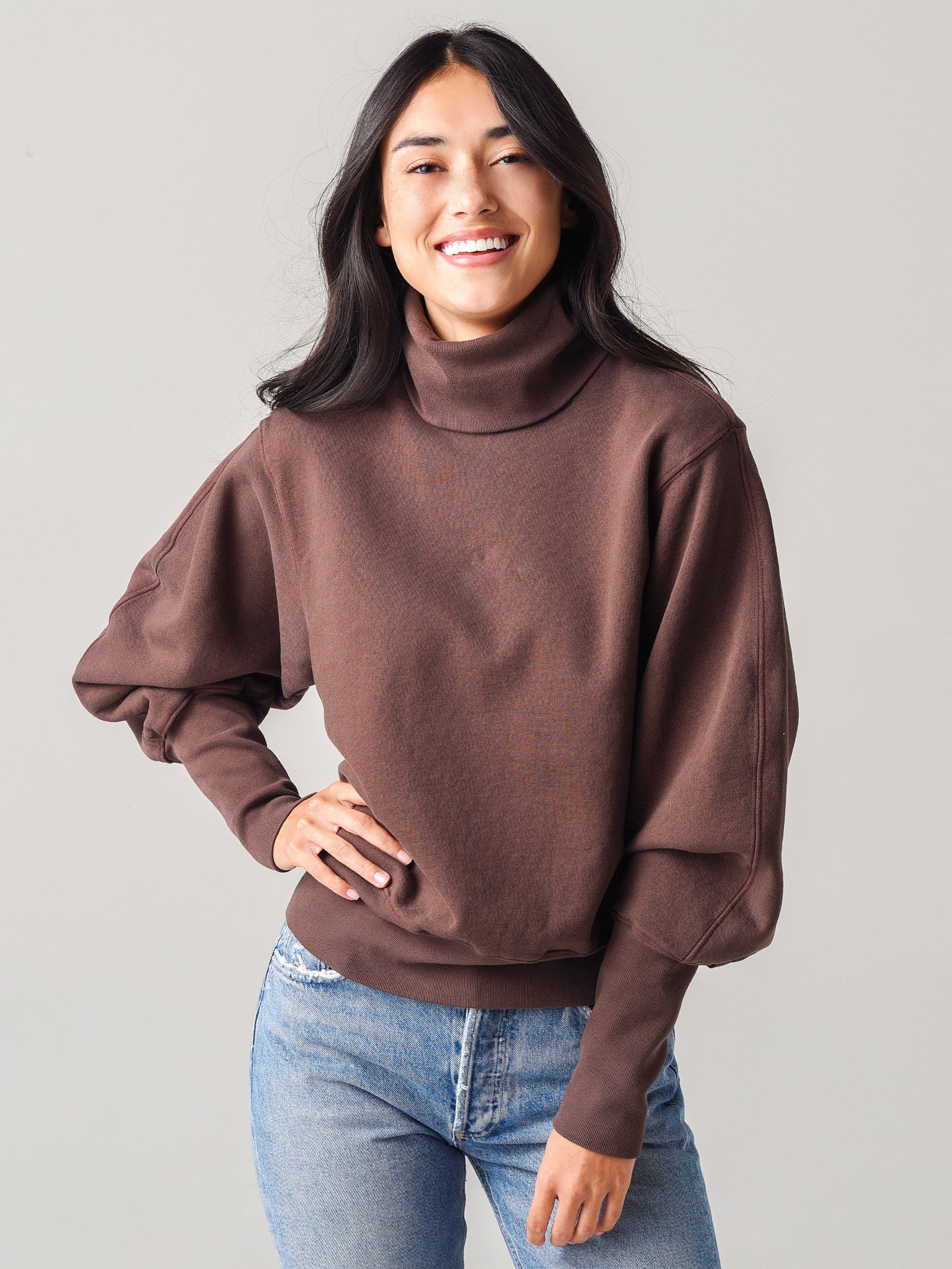 Agolde Women s Extended Rib Turtleneck Sweatshirt