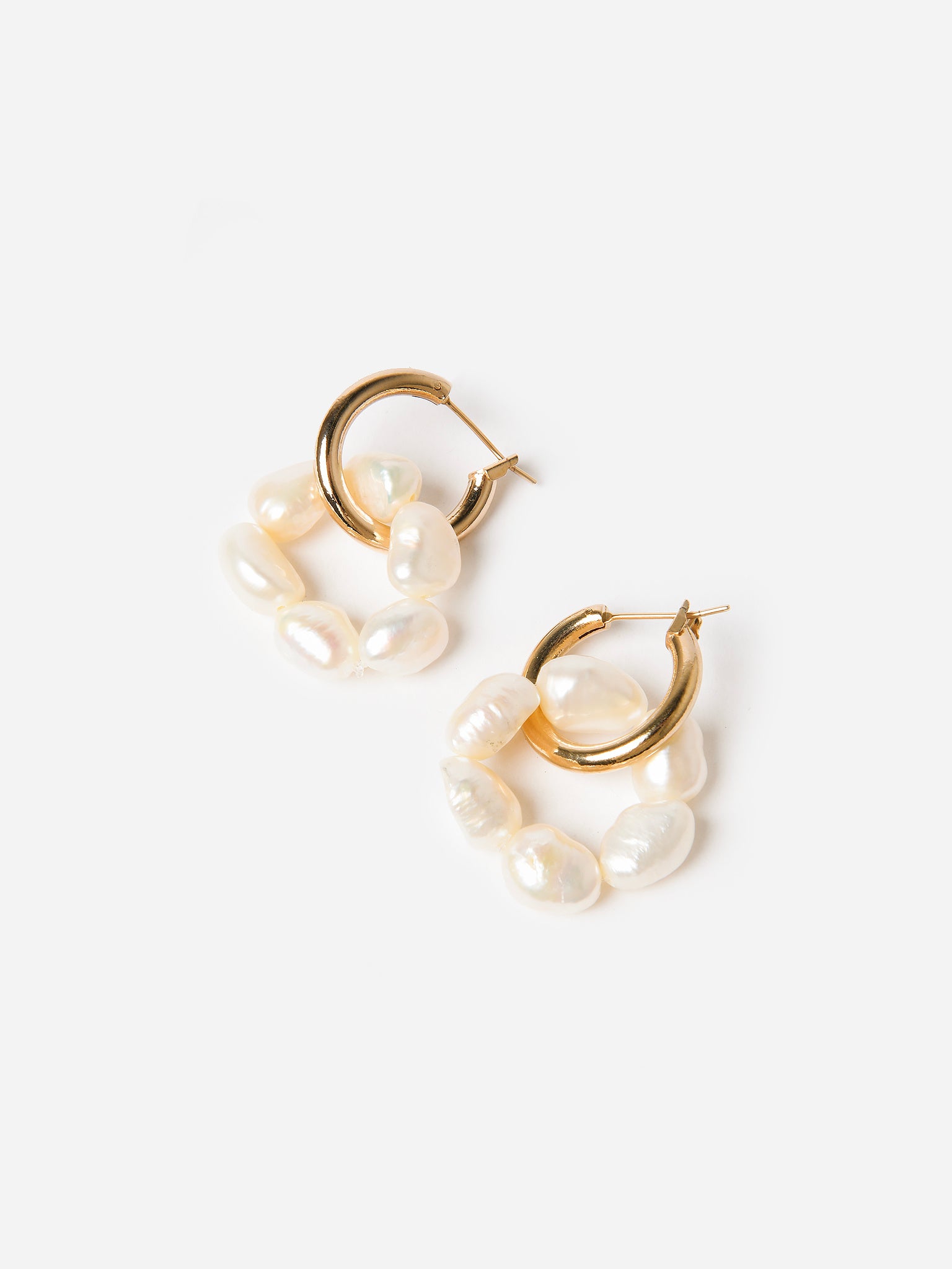 Gisel B Women's Bloom Hoop Earrings – Saintbernard.com