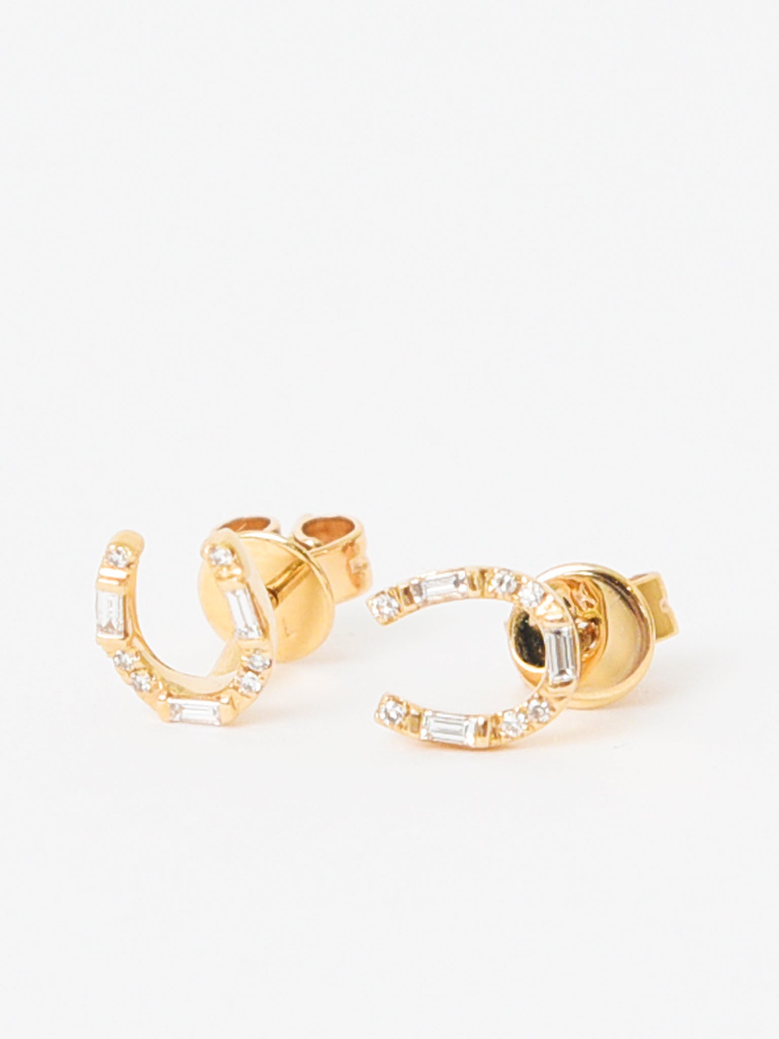 Francie B. Women's Horseshoe Baguette Stud Earrings – Saintbernard.com