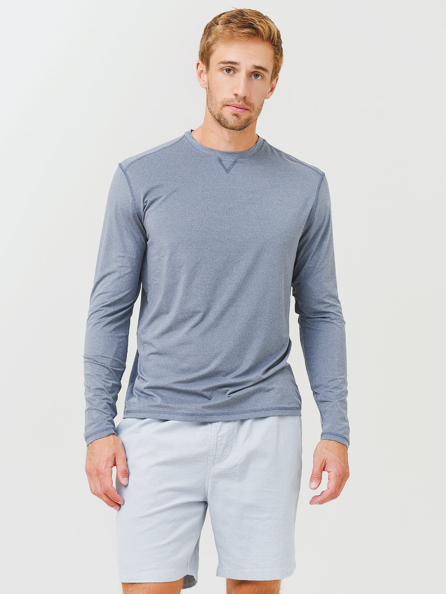 Johnnie-O Men's Runner Long Sleeve Prep-Formance T-Shirt