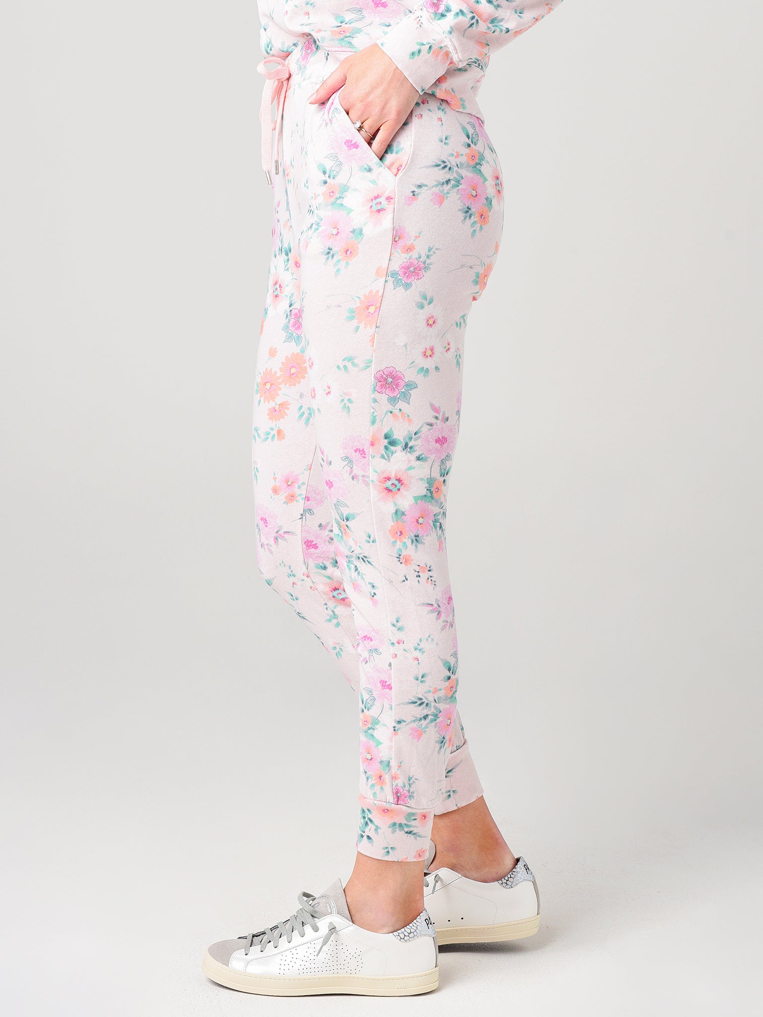 Sundry 2025 floral jogger