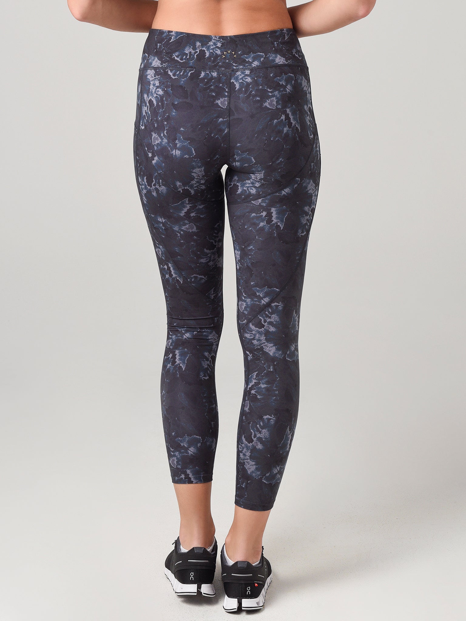 Varley hotsell laidlaw legging