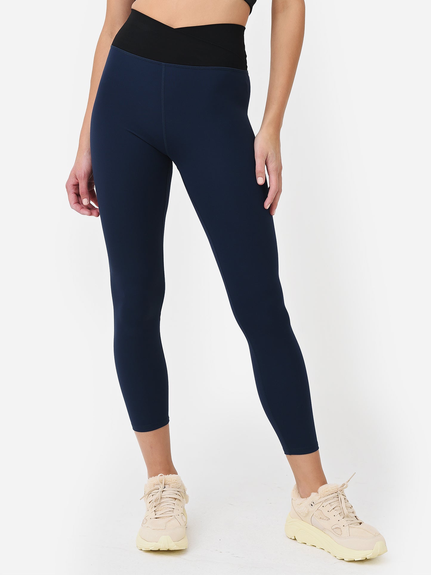 Z Supply Women's Crossover 7/8 Legging